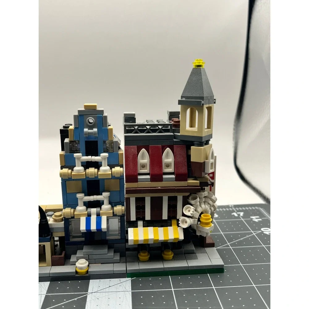 LEGO Creator Expert Mini Modulars 10230 Set No Box No Manual 5 Buildings